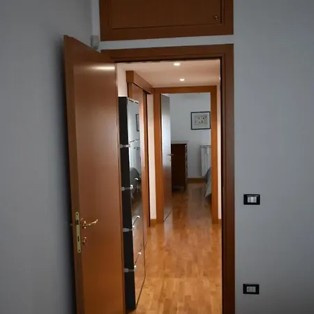 Apartman House Promenade Santa Giulia Milánó