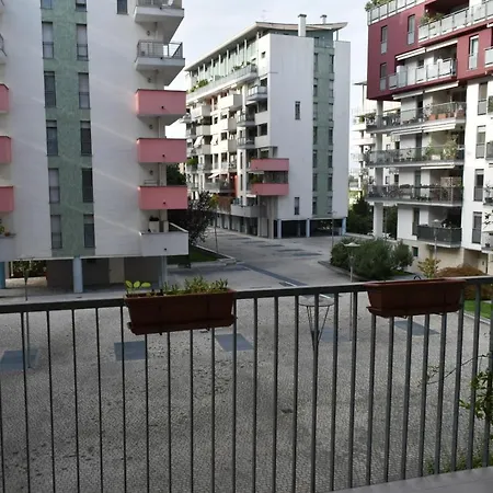 House Promenade Santa Giulia Apartman *